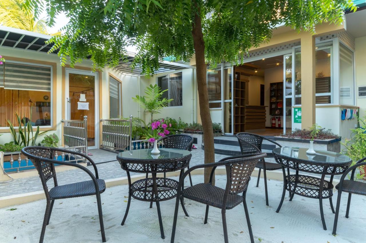 Nala Veli Villa Ukulhas Island Exterior photo